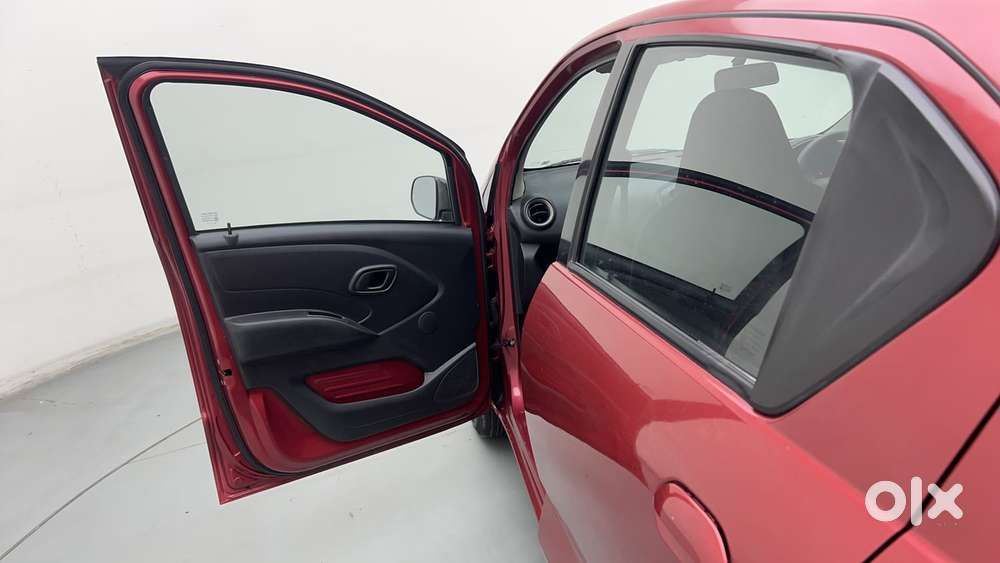Datsun Redigo T Option, 2017, Petrol