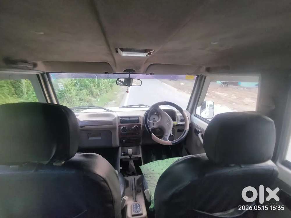 4mahindra Bolero 2011