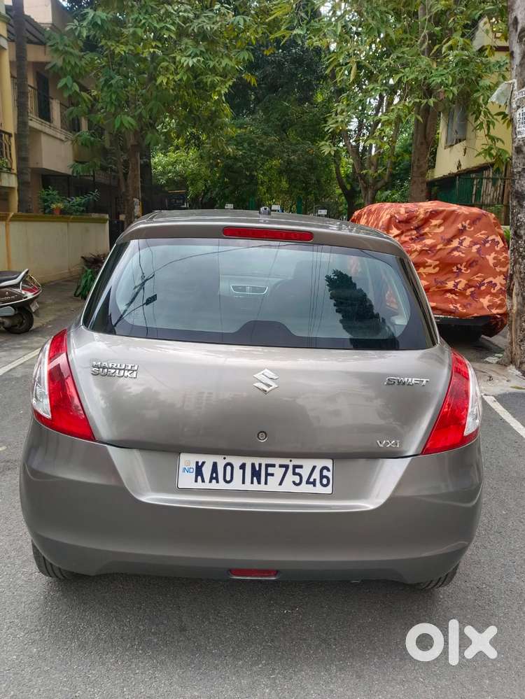Maruti Suzuki Swift Vxi 1.2 Abs Bs-iv, 2015, Petrol