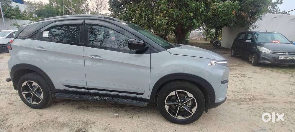 Tata Nexon Fearless Plus (ps)  1.2 Petrol Dca (adas), 2025, Petrol