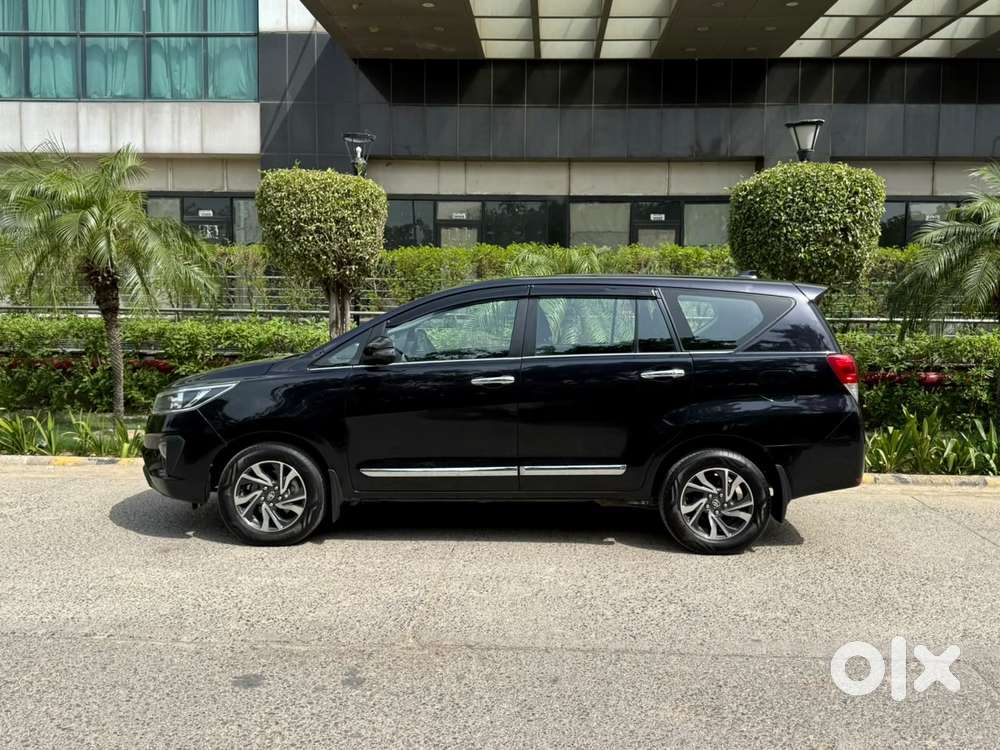Toyota Innova Crysta [2020-ongoing] 2.4 Gx 7 Str, 2022, Diesel