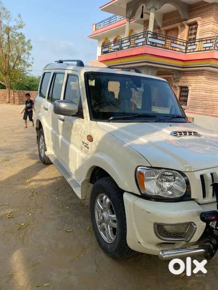 Mahindra Scorpio 2012 Manual