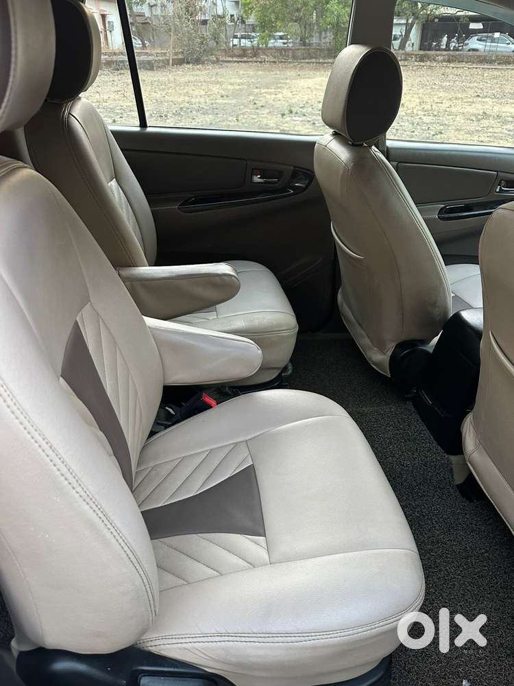 Toyota Innova 2.5 Z Diesel 7 Seater, 2015, Diesel