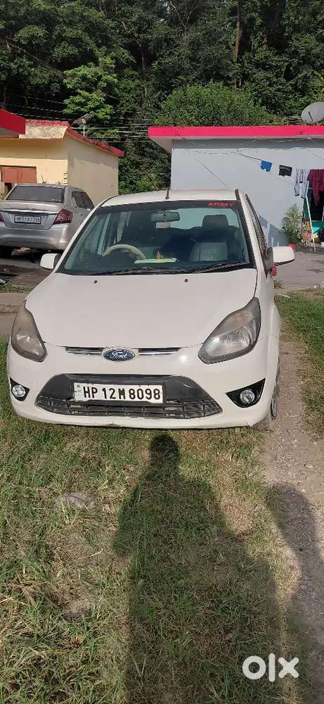 Ford Figo Petrol Lxi 2014