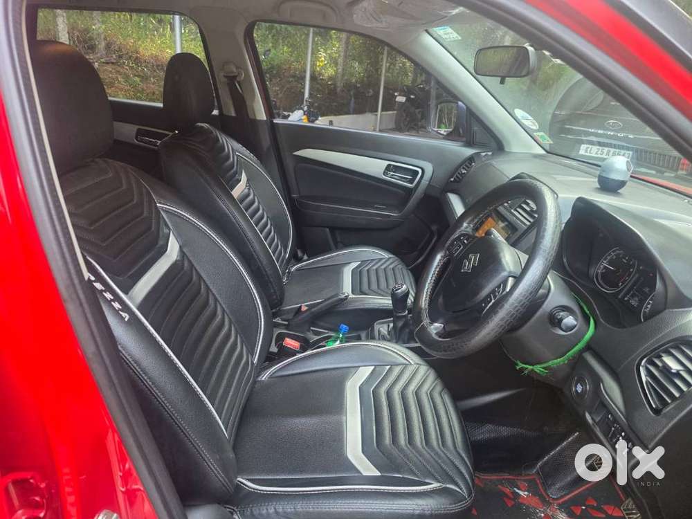 Maruti Suzuki Brezza Petrol  Single Owner  43,000 Km
