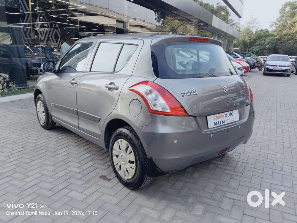Maruti Suzuki Swift Vxi, 2012, Petrol