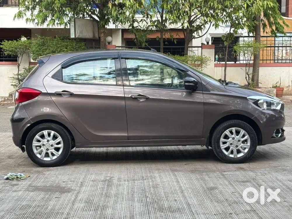 Tata  Tiago Xz Petrol Cng 
Model2018(4)
Owner 2
 Running_126,000km
