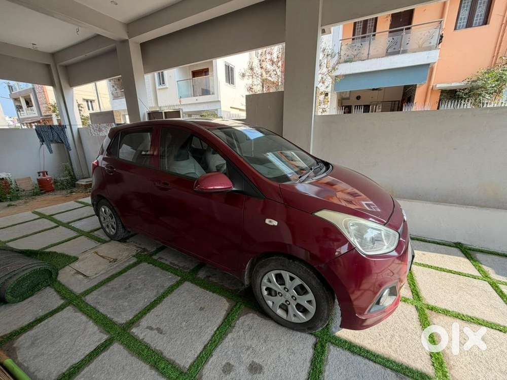 Hyundai Grand I10 2015 Diesel 73000 Km Driven Geniune Kms