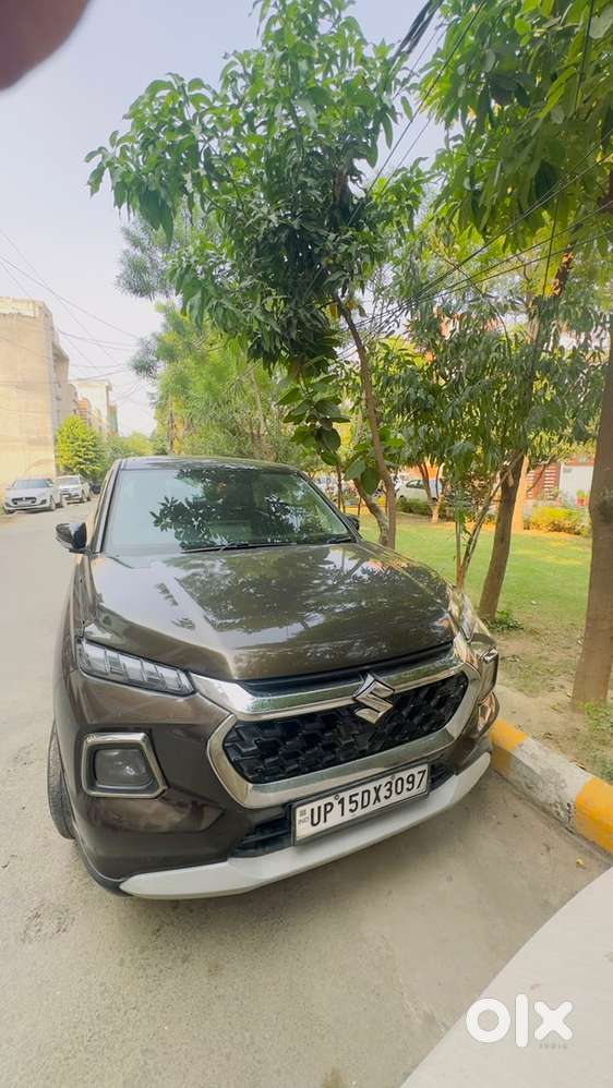 Maruti Suzuki Grand Vitara 2022 Petrol Well Maintained