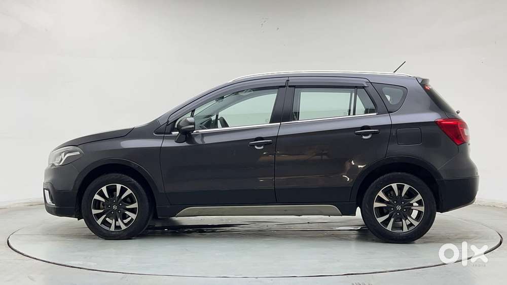 Maruti Suzuki S-cross 1.5 Alpha At, 2022, Petrol