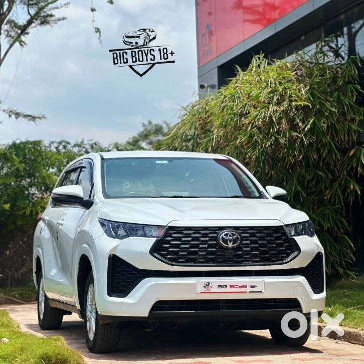 Toyota Innova Hycross 2.0 Gx 7 Str, 2023, Petrol
