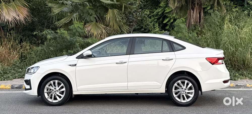 Skoda Slavia 1.0 Ambition Tsi At, 2022, Petrol