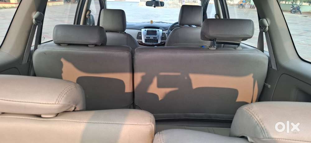 Toyota Innova 2012-2013 2.5 Vx (diesel) 8 Seater, 2012, Diesel