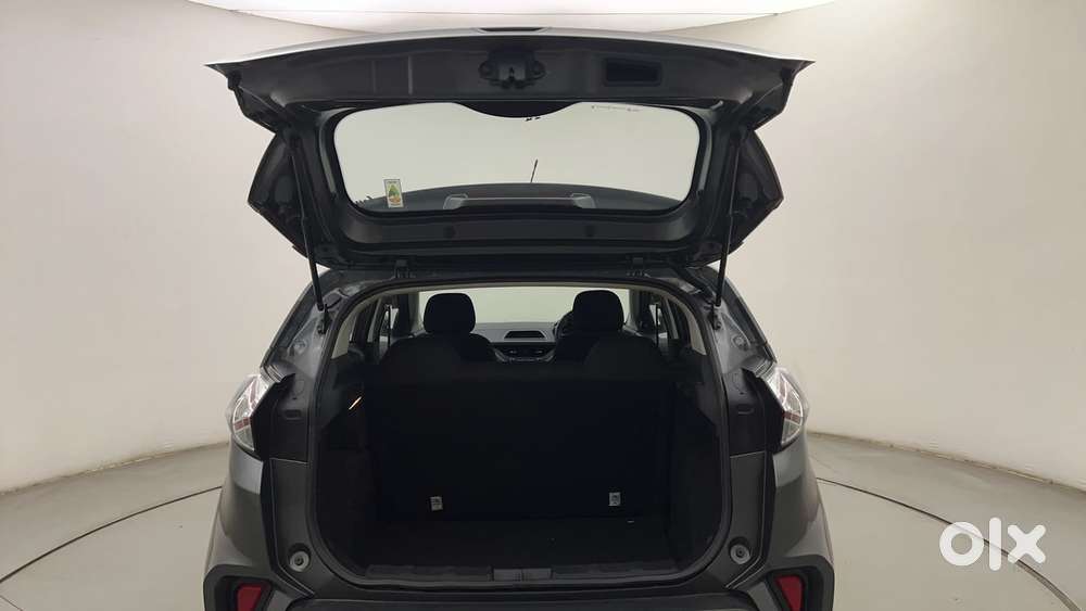 Tata Nexon 1.2 Revotron Xm, 2023, Petrol