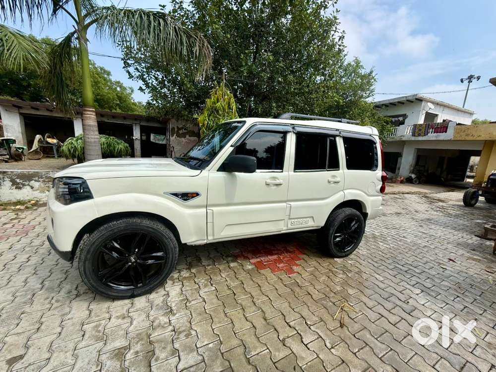 Mahindra Diesel Car 2013