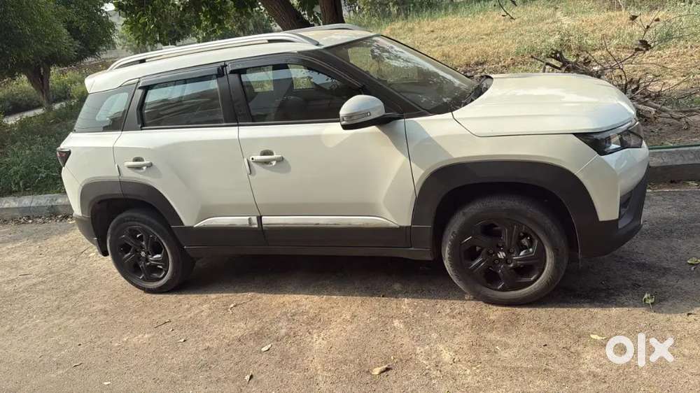 Maruti Suzuki Brezza Lxi 2024