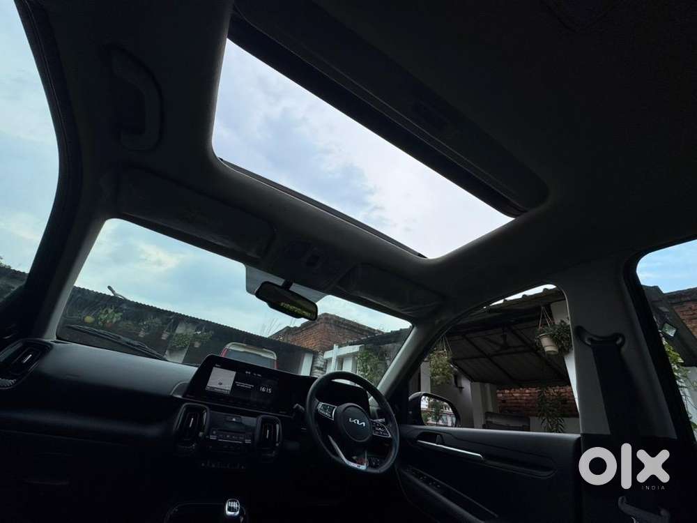 Kia Sonet Top Model 2021 Diesel Well Maintained