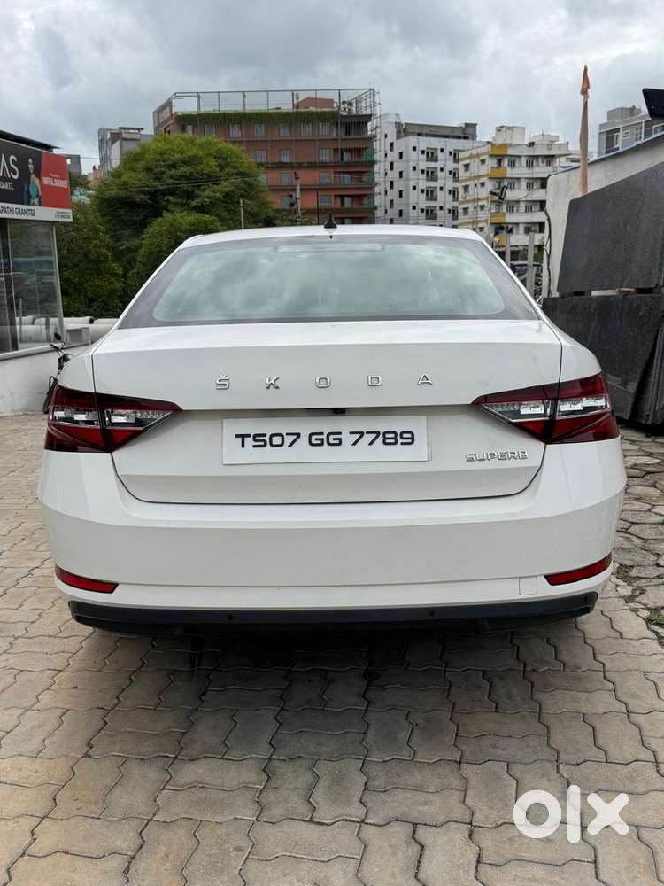 Skoda Superb L&k 2.0 Tdi At, 2018, Diesel