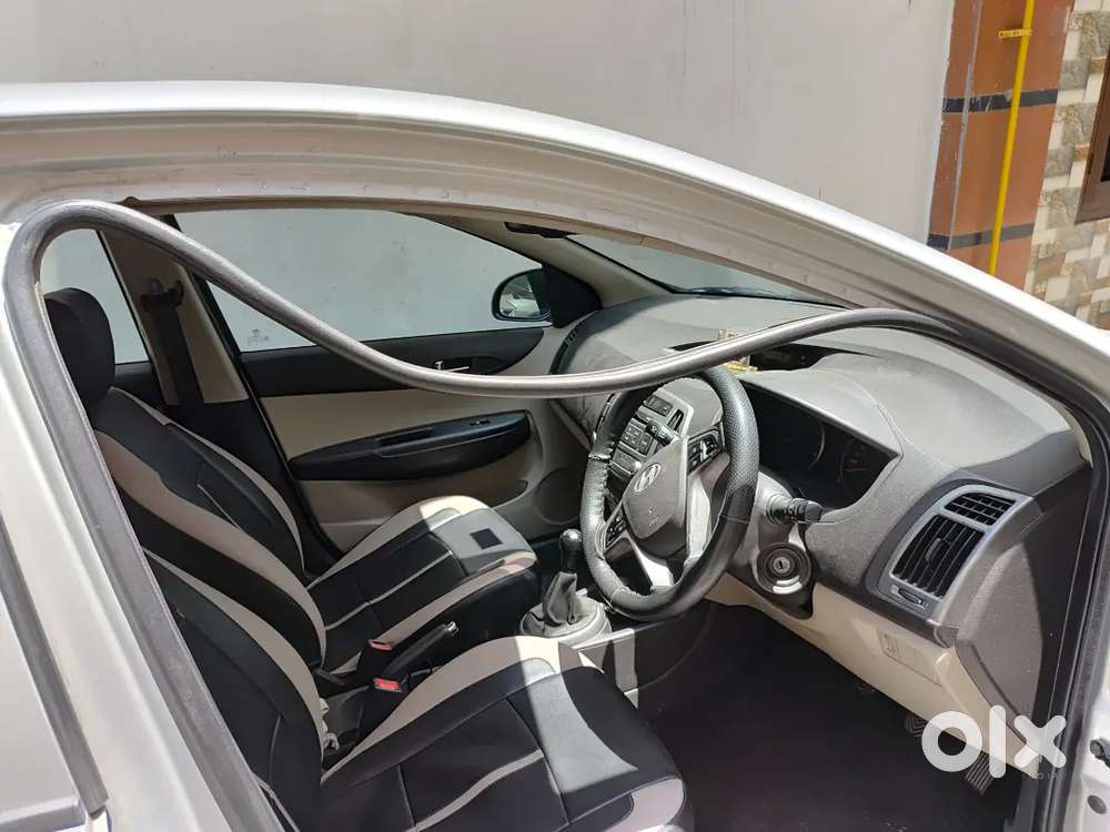 Hyundai I20 2013 Petrol 70000 Km Driven