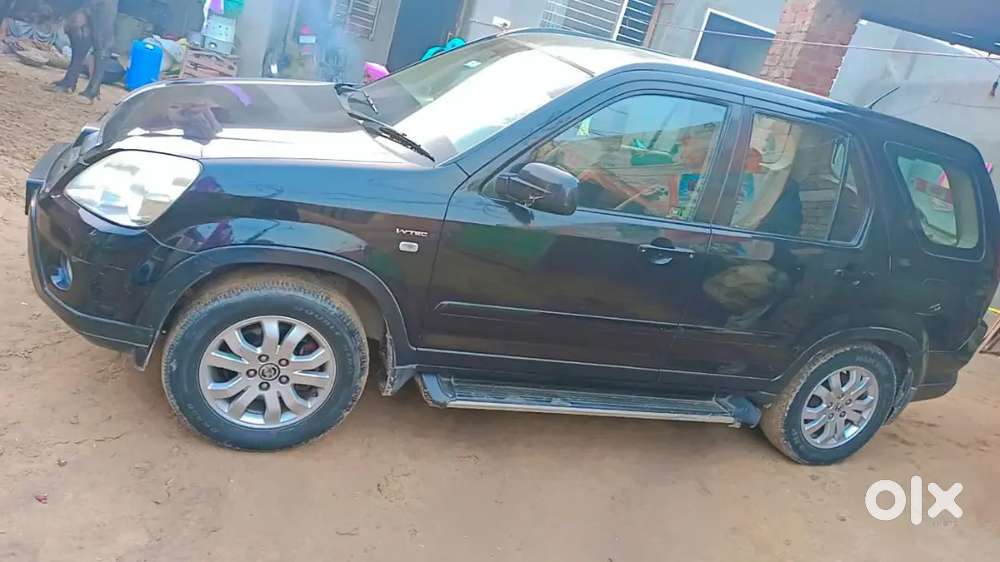 Honda Cr-v 2005 Modal Passing 2031  Petrol 4th Owner  Alloy Wheels