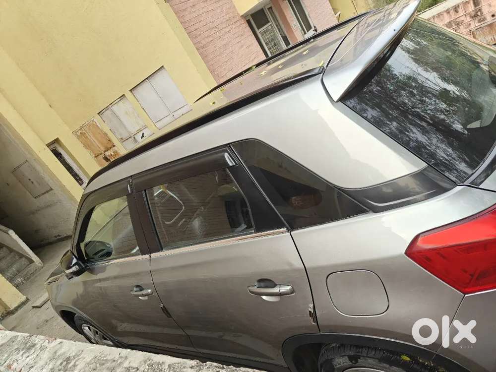 Maruti Suzuki Brezza 2021 Petrol 79500 Km Drive, Well Maintained.