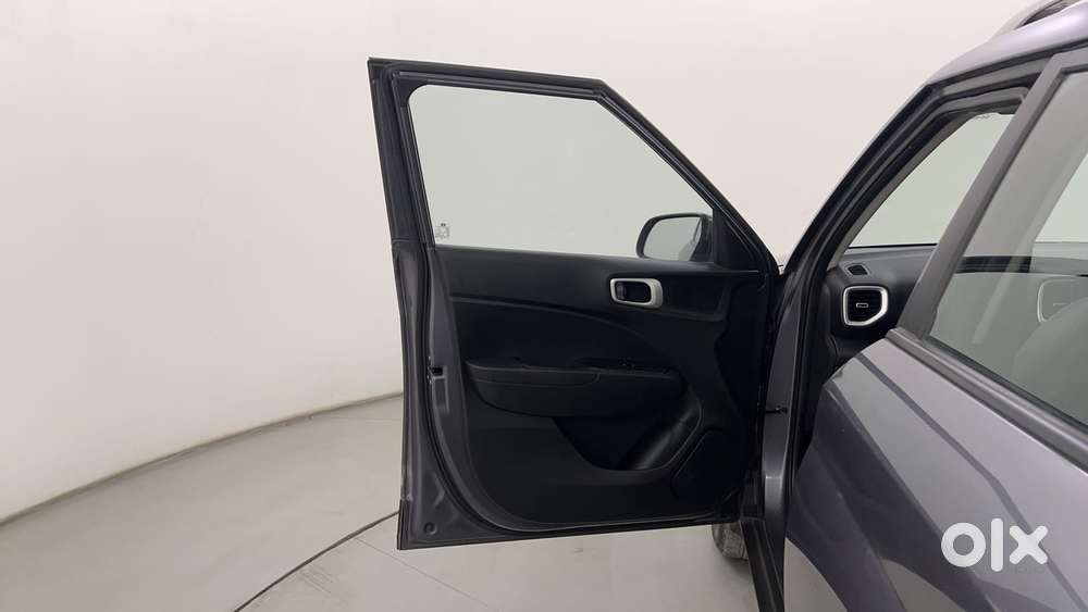 Hyundai Venue S Turbo, 2020, Petrol