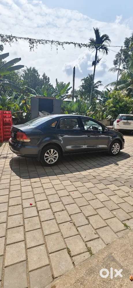 Volkswagen Vento Tdi Highline 2015 Dsg Automatic Diesel 2nd Owner