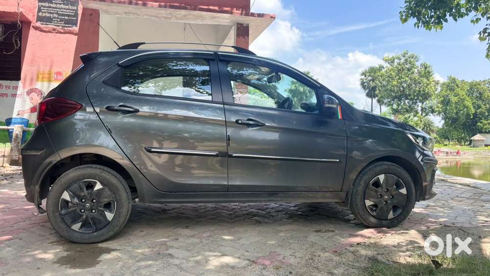 Tata Tiago Xt Icng, 2025, Cng & Hybrids