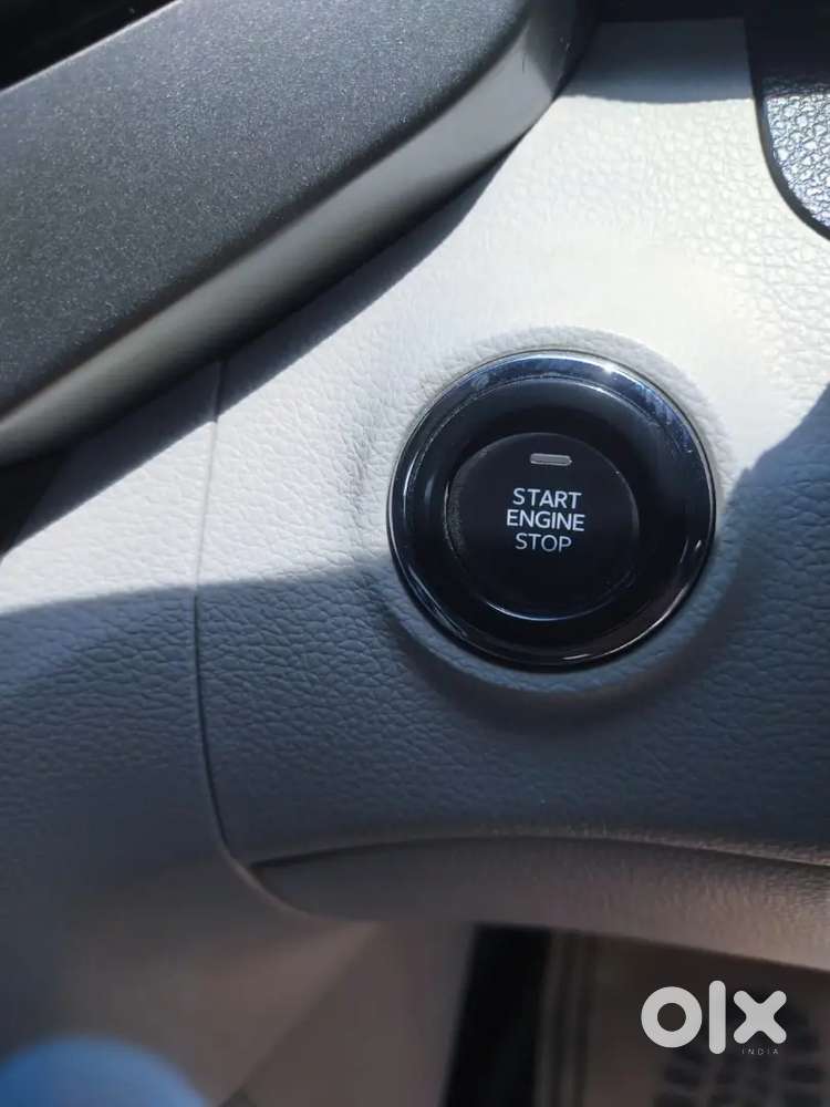 Mahindra Xuv300 2022 Car
