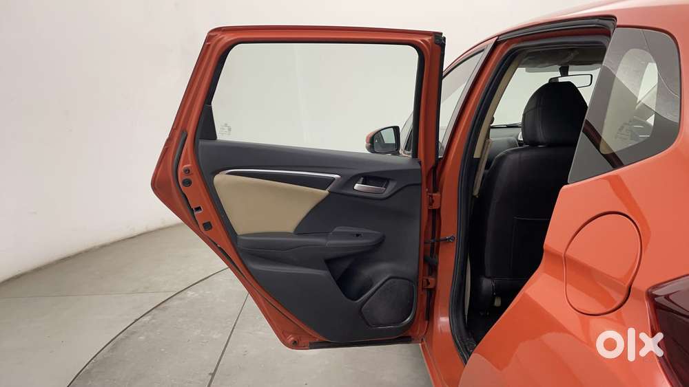 Honda Jazz [2020-2023] 1.2 V I-vtec Mt, 2016, Petrol