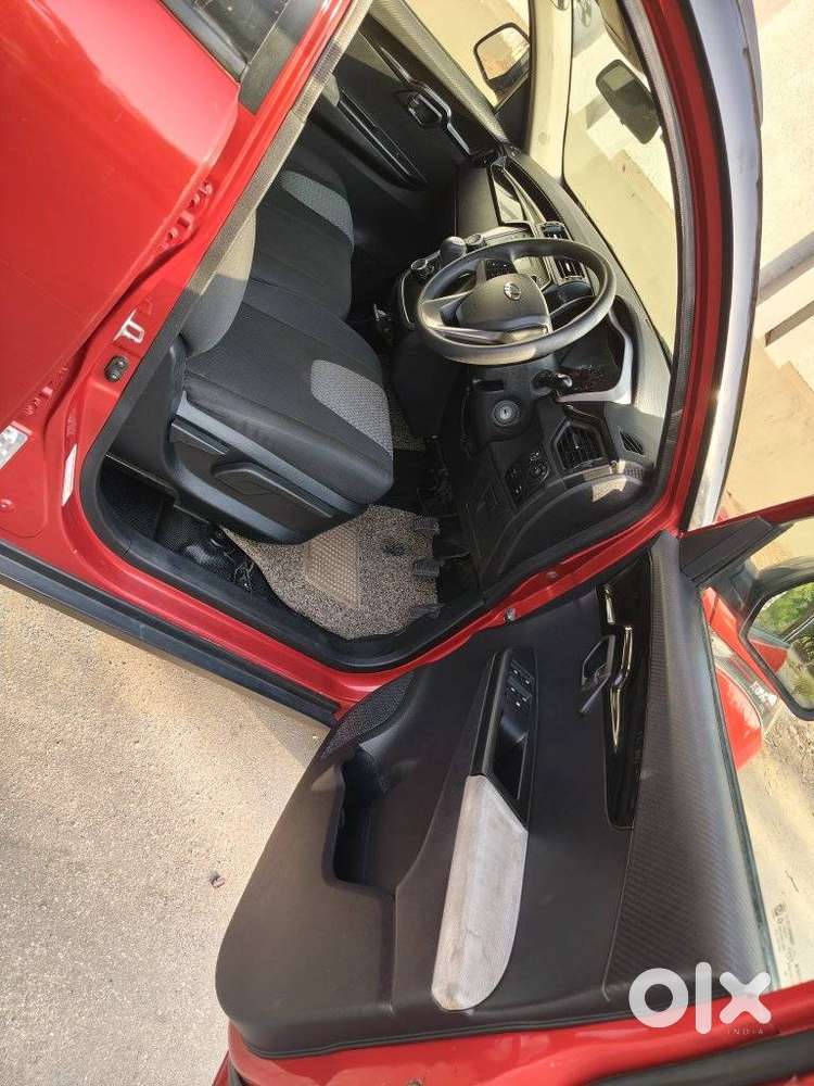 Mahindra Kuv 100 2016-2017 Mfalcon D75 K8 Dual Tone, 2017, Diesel