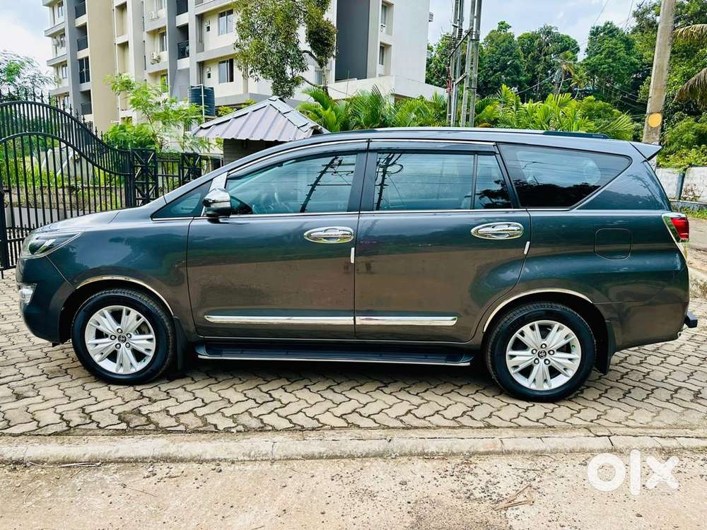2016 Toyota Innova Crysta Zx 2.8 In Excellent Condition
