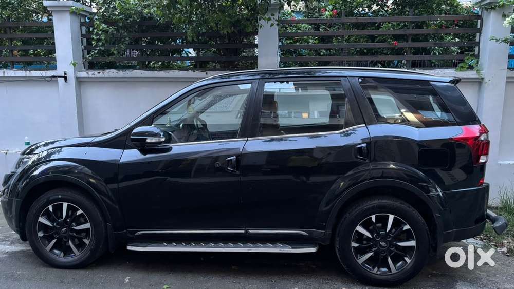 Advocate Car Mahindra Xuv500 7 Seator