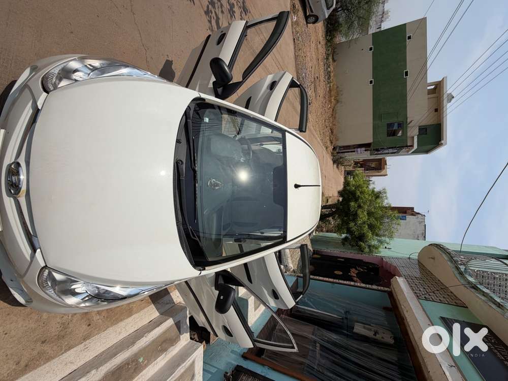 Hyundai Eon 2012 Petrol Well Maintained