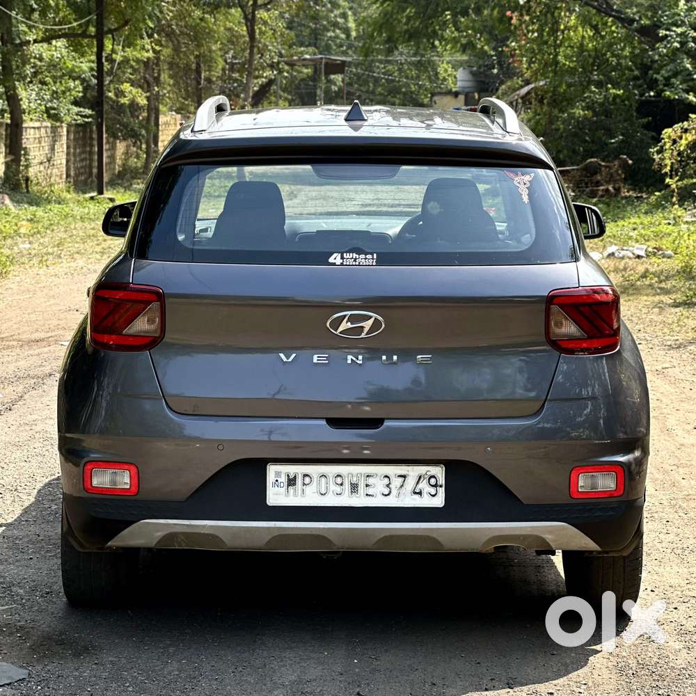 Hyundai Venue 1.2 S Plus, 2020, Cng & Hybrids