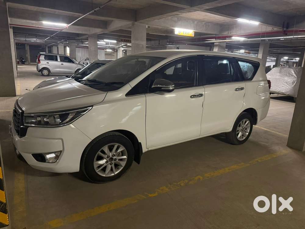 Toyota Innova Crysta 2024