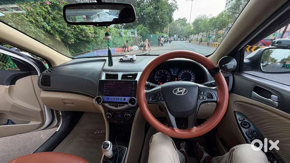 Hyundai Fluidic Verna 2015