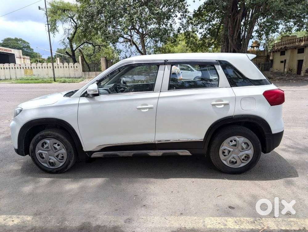 Maruti Suzuki Brezza 1.5 Lxi Smart Hybrid, 2020, Petrol