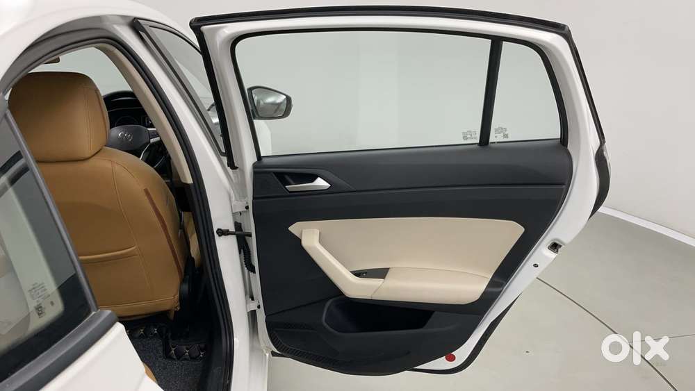 Volkswagen Virtus Highline Plus 1.0 Tsi At, 2024, Petrol