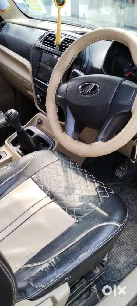 Mahindra Tuv 300 2019