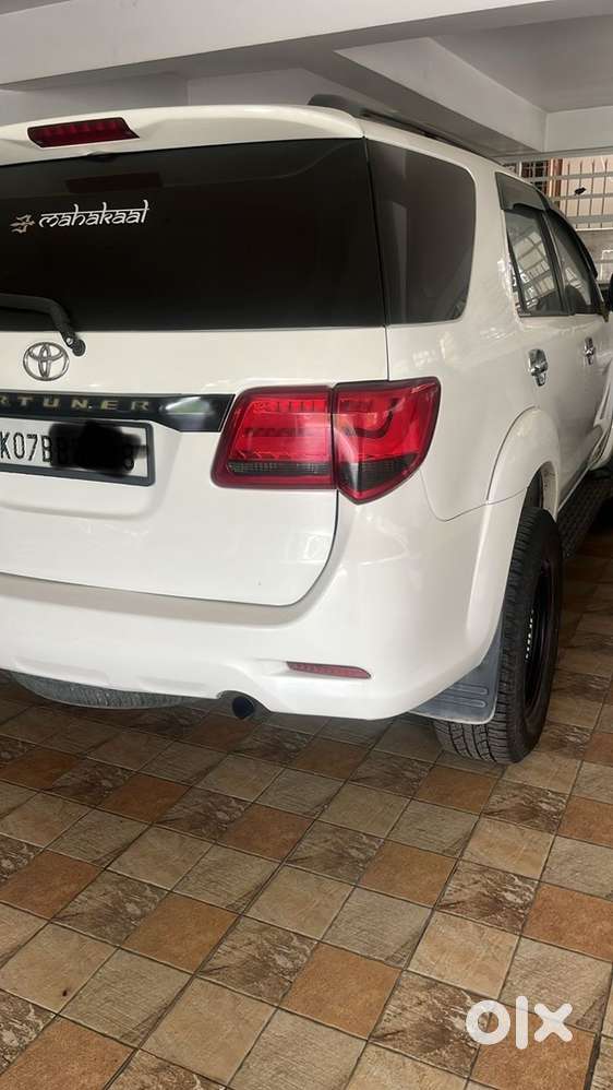 Showroom Condition Toyota Fortuner Diesel 2014