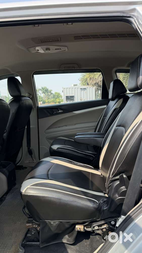 Mahindra Marazzo M6, 2018, Diesel