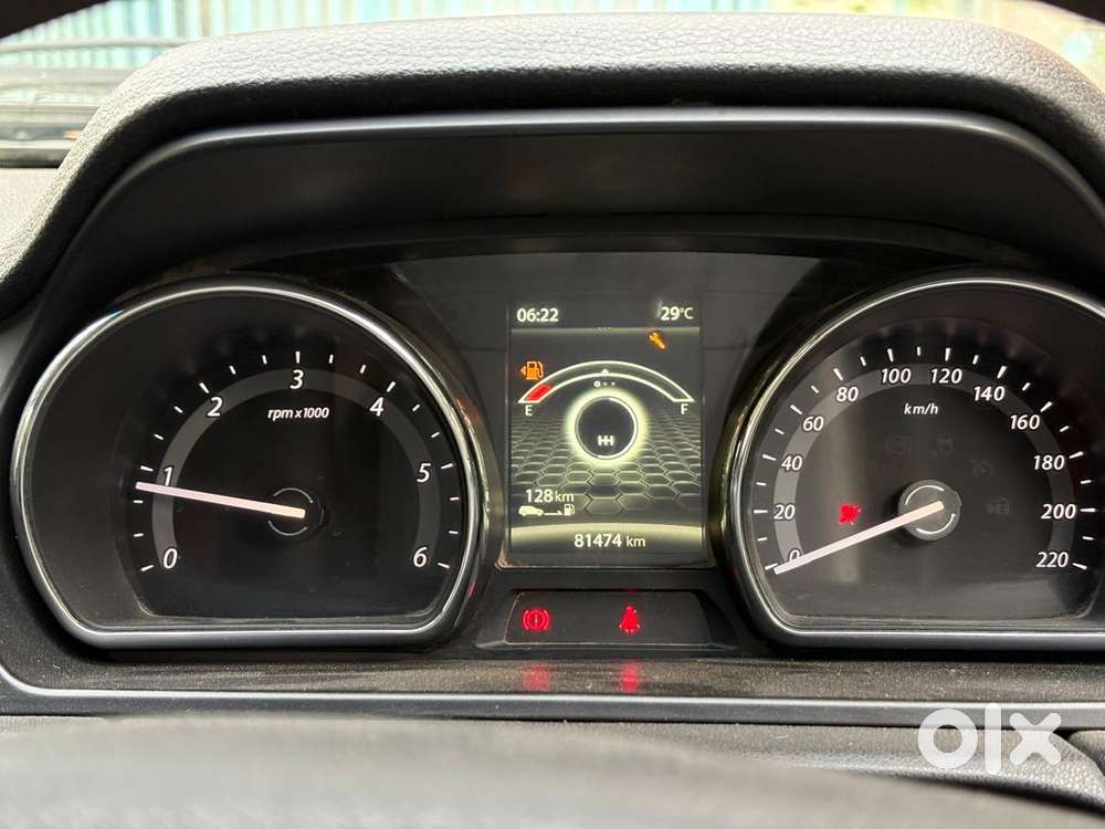 Tata Hexa 2.2 Xe 4x2 7 Str, 2018, Diesel