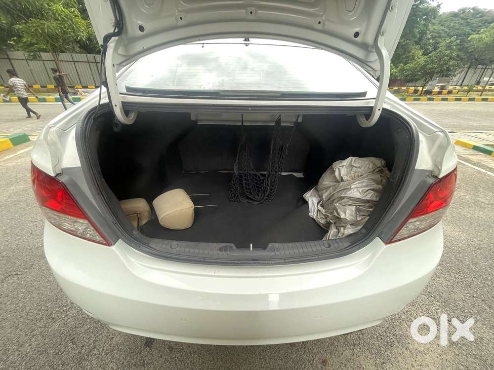 Hyundai Verna 1.6 Sx (o) Vtvt At, 2012, Petrol