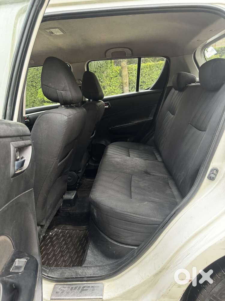Maruti Suzuki Swift Vxi, 2012, Petrol