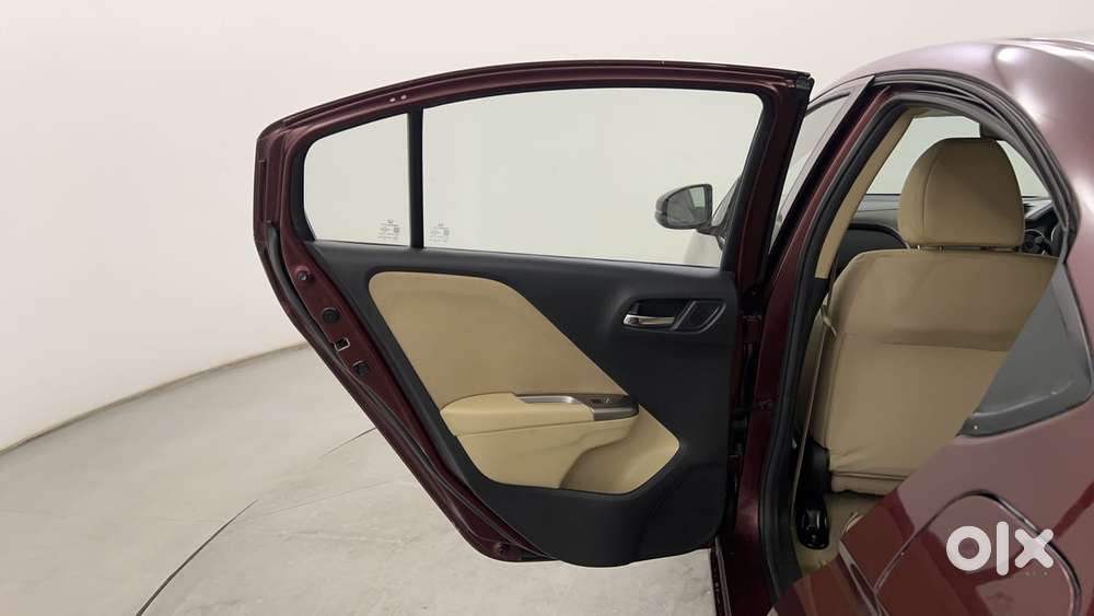 Honda City I-vtec S, 2015, Petrol