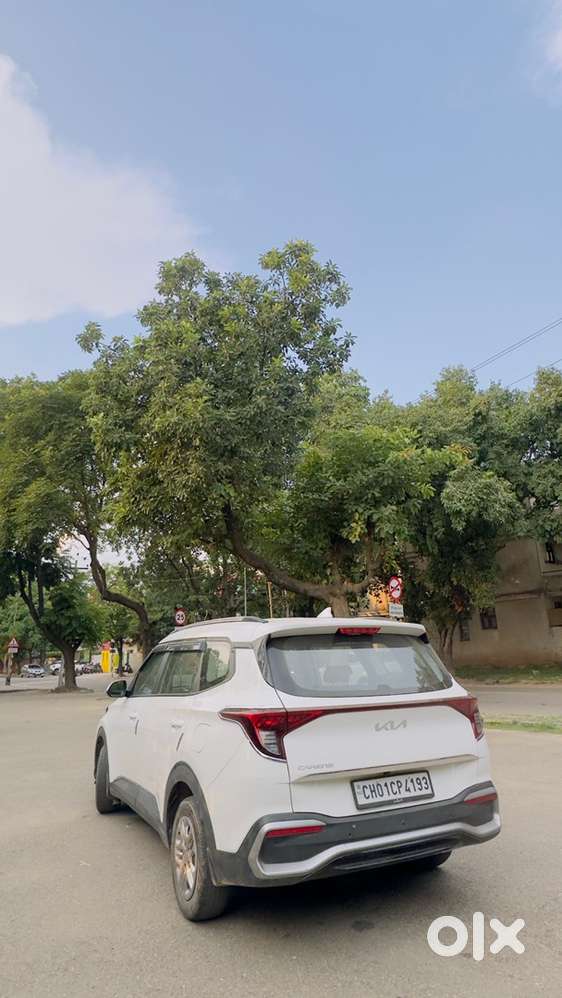 Kia Carens Petrol 2023