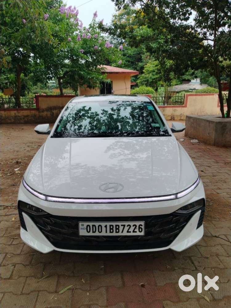 Hyundai Verna 1.5 Sx (o) Ivt, 2025, Petrol