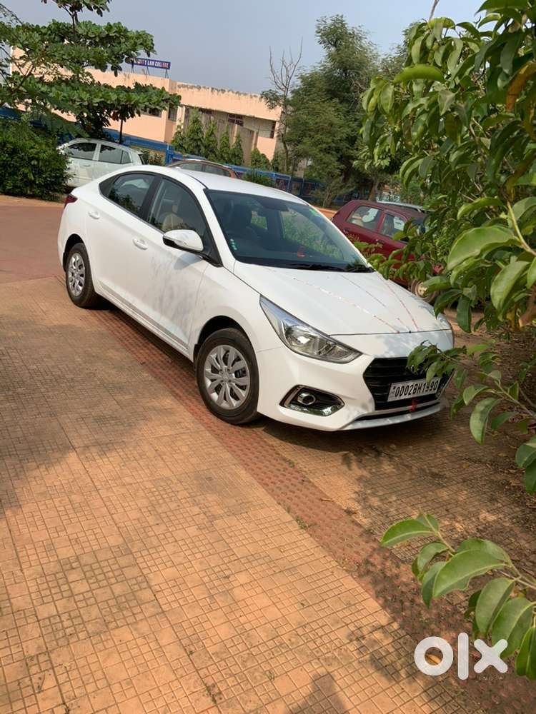 Single Owner Hundai Verna For Sell