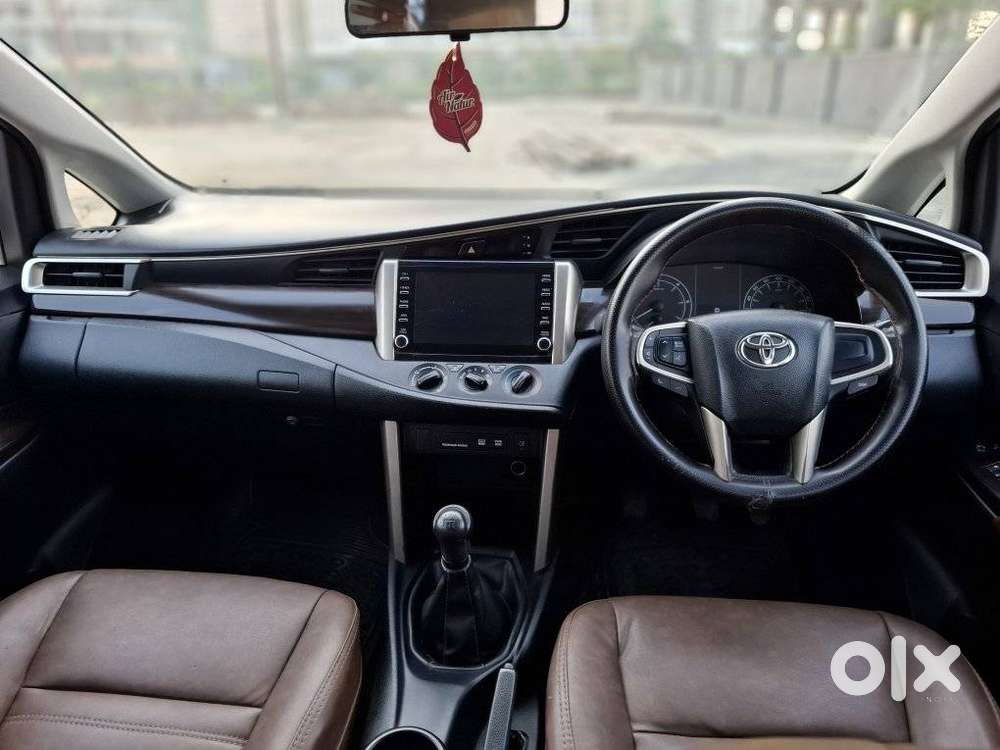 Toyota Innova Crysta 2.4 Gx Limited Edition At 7 Str, 2023, Diesel